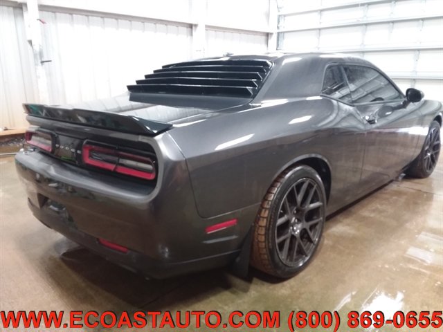 Used 2018 Dodge Challenger R/T w/ Blacktop Package RWD image 4