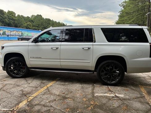 Used 2017 Chevrolet Suburban Premier AWD/4WD image 14