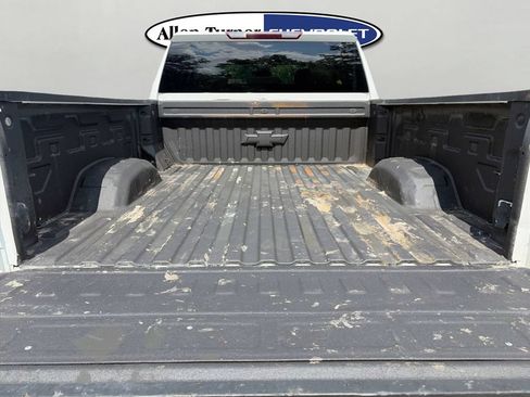 Used 2024 Chevrolet Silverado 2500 LT AWD/4WD image 7