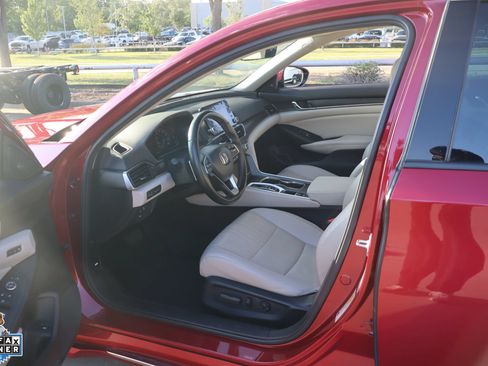 Used 2022 Honda Accord Touring image 25
