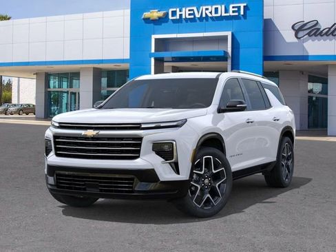 New 2026 Chevrolet Traverse High Country w/ LPO, Illumination Package FWD image 7