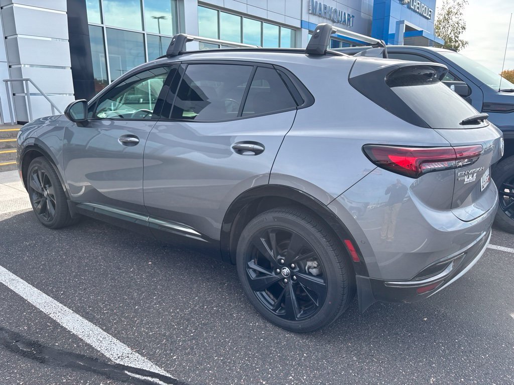 Used 2022 Buick Envision Essence w/ Technology Package II AWD/4WD image 5