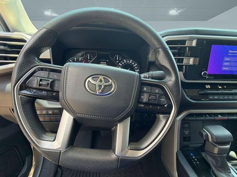 Used 2022 Toyota Tundra SR5 RWD image 9