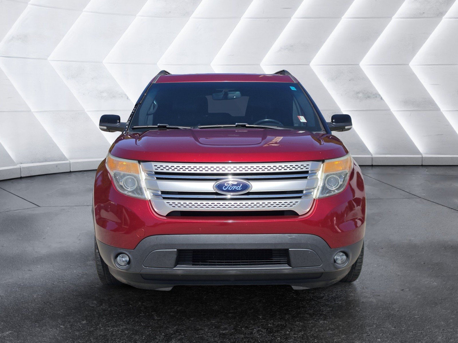 Used 2015 Ford Explorer XLT w/ Equipment Group 202B FWD image 7