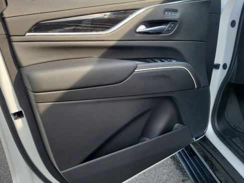 Certified 2024 Cadillac Escalade Sport w/ Touring Package AWD/4WD image 32