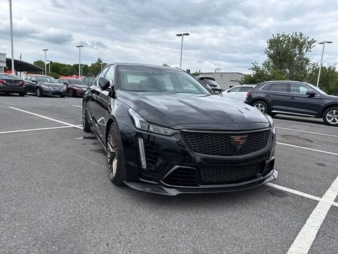 Used 2024 Cadillac CT5 V Blackwing w/ Carbon Fiber Package 2 RWD image 7