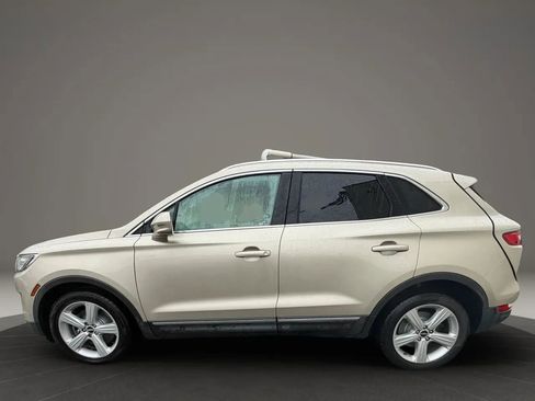 Used 2017 Lincoln MKC Premiere image 8