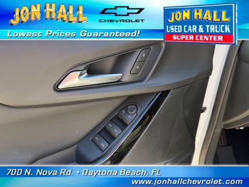 Used 2026 Chevrolet Equinox LT w/ Safety and Technology Package FWD image 24