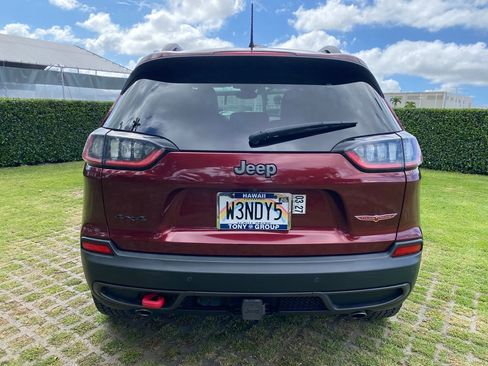 Used 2021 Jeep Cherokee Trailhawk w/ Technology Group image 24