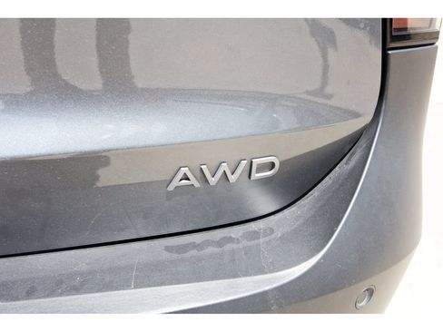 Used 2025 Nissan Kicks SV w/ SV Premium Package AWD/4WD image 8
