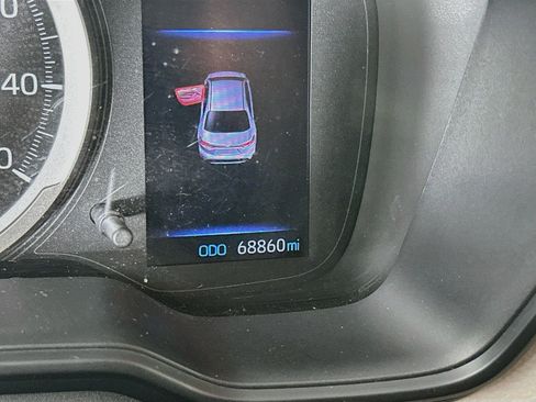 Used 2021 Toyota Corolla LE FWD image 18