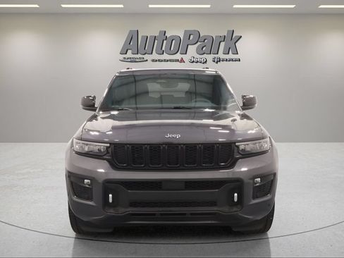 Certified 2023 Jeep Grand Cherokee Overland AWD/4WD image 6