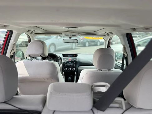 Used 2015 Subaru Forester 2.5i Premium AWD/4WD image 8