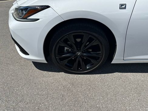 Used 2022 Lexus ES 300h F Sport w/ Accessory Package FWD image 12