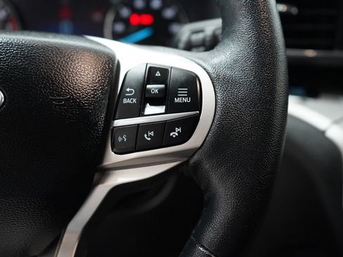 Used 2024 Ford Explorer XLT w/ Equipment Group 202A AWD/4WD image 22