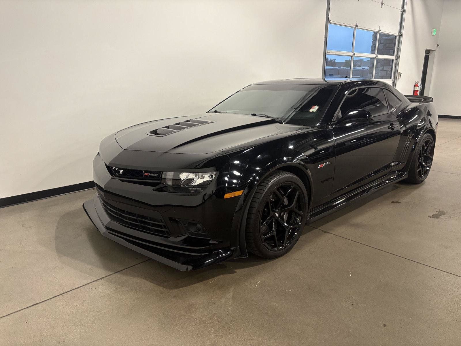 Used 2015 Chevrolet Camaro Z/28 RWD image 8