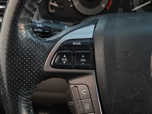 Used 2017 Honda Odyssey Touring Elite image 16