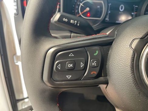 Used 2024 Jeep Wrangler Unlimited Rubicon AWD/4WD image 8