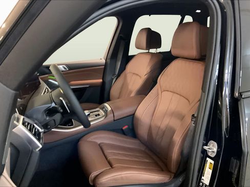 New 2026 BMW X5 xDrive40i w/ Executive Package AWD/4WD image 9