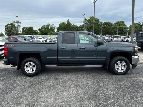Used 2018 Chevrolet Silverado 1500 LT w/ All Star Edition AWD/4WD image 2