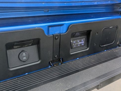 Used 2024 GMC Sierra 1500 AT4X image 21