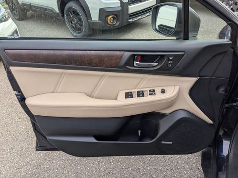 Used 2018 Subaru Outback 2.5i Limited AWD/4WD image 28