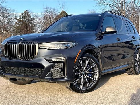 Used 2022 BMW X7 M50i w/ Executive Package image 2