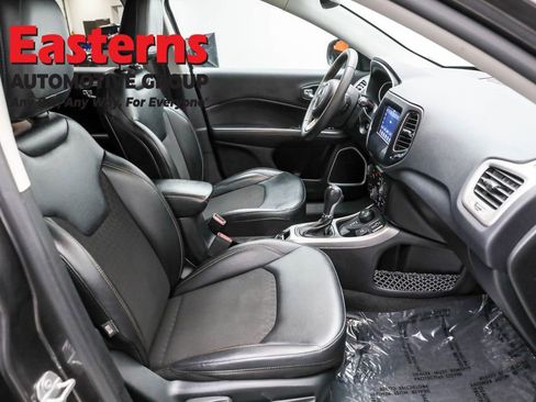 Used 2021 Jeep Compass Latitude w/ Driver Assistance Group image 23