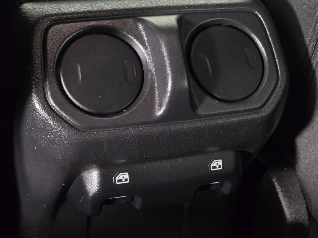 Used 2023 Jeep Wrangler Unlimited AWD/4WD image 19