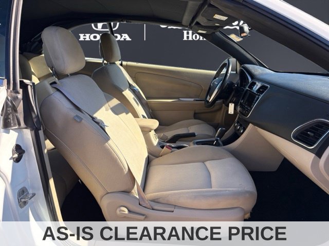 Used 2011 Chrysler 200 Touring w/ Cold Weather Group FWD image 16