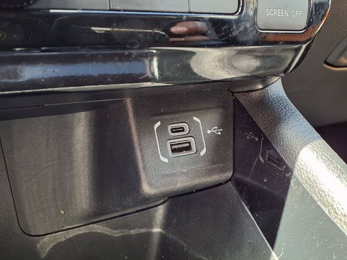 Used 2025 Jeep Compass Limited w/ Elite Group AWD/4WD image 8