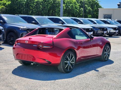 New 2026 MAZDA MX-5 Miata RF Grand Touring RWD image 4