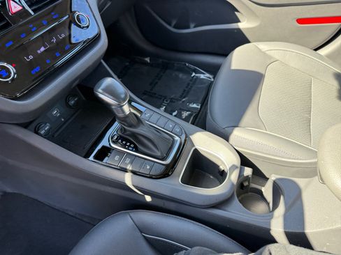 Used 2020 Hyundai Ioniq Limited FWD image 13