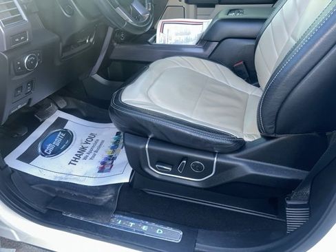 Used 2020 Ford F350 Limited image 16