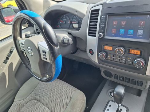 Certified 2021 Nissan Frontier SV image 29