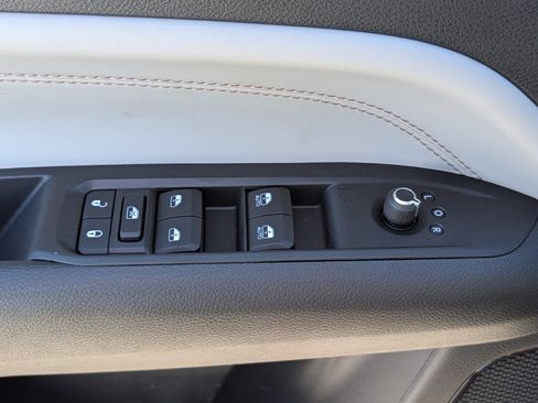 Used 2022 Jeep Compass Limited AWD/4WD image 19