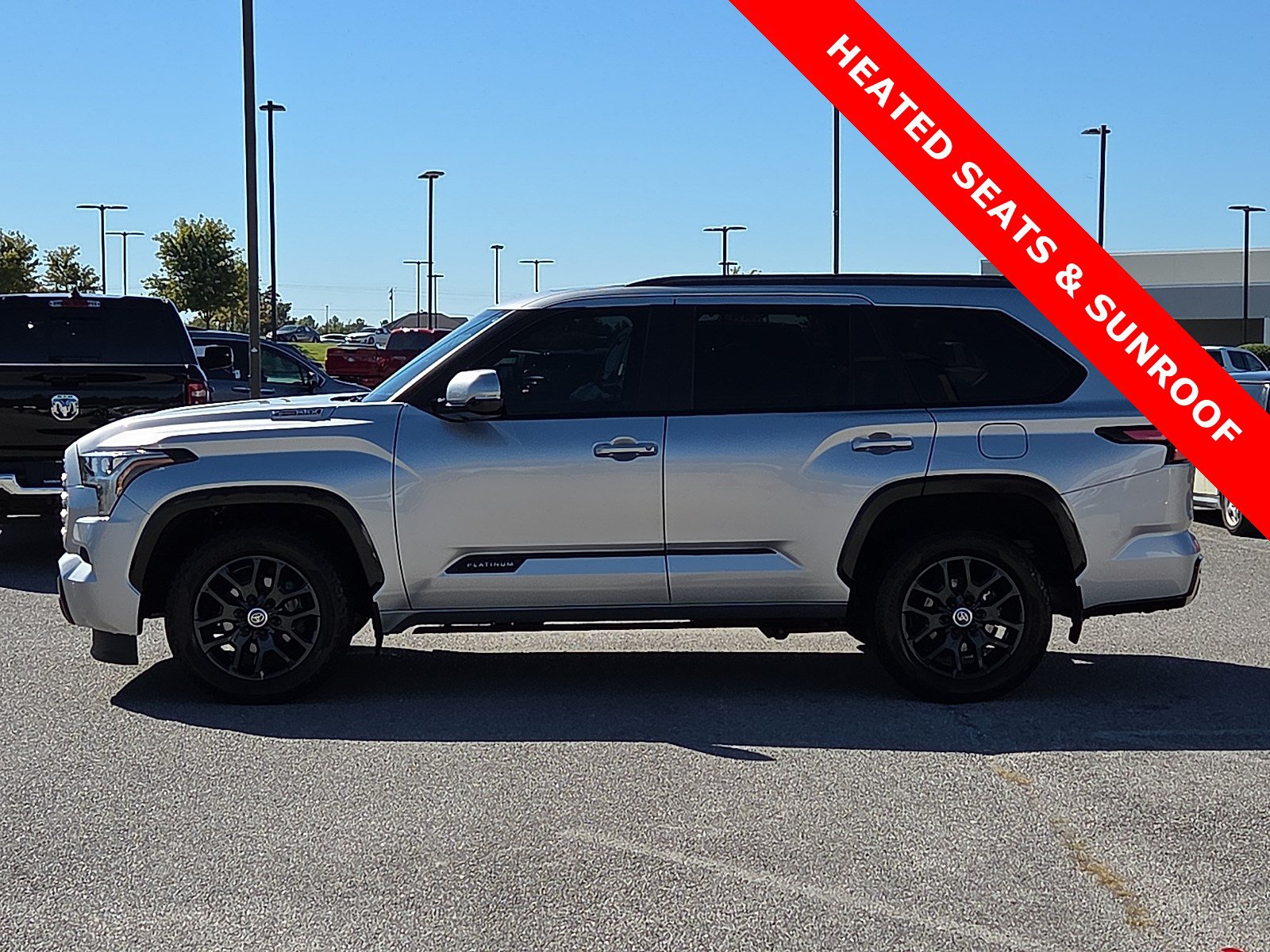 Used 2024 Toyota Sequoia Platinum AWD/4WD image 3