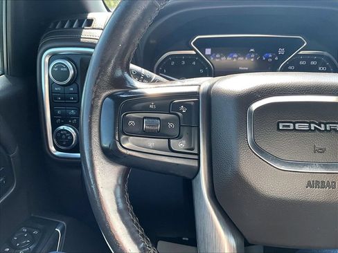 Used 2020 GMC Sierra 1500 Denali w/ Denali Ultimate Package AWD/4WD image 19