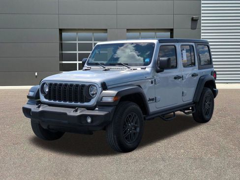 Used 2024 Jeep Wrangler Sport S AWD/4WD image 3