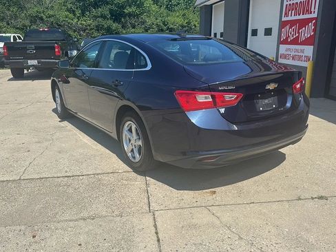 Used 2017 Chevrolet Malibu LS FWD image 3