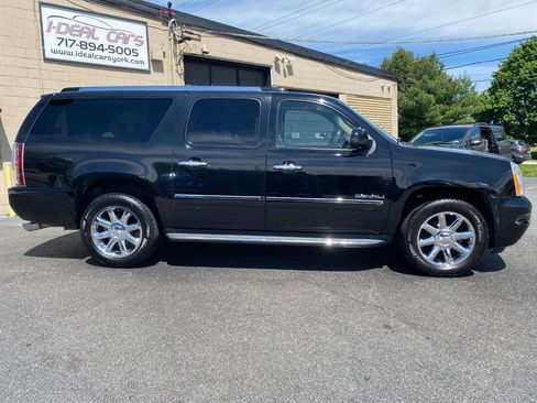Used 2012 GMC Yukon XL Denali AWD/4WD image 2
