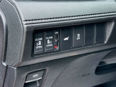 Used 2025 Honda Odyssey Sport-L image 10