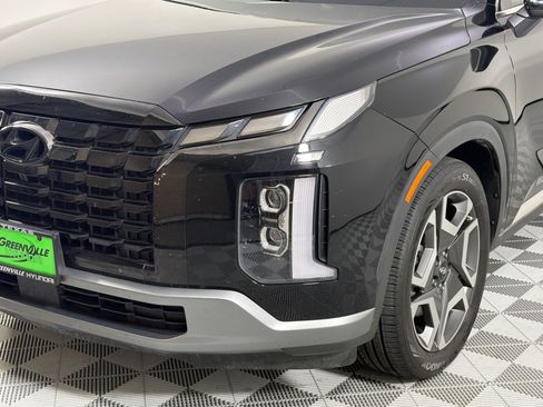 Used 2023 Hyundai Palisade Limited FWD image 12
