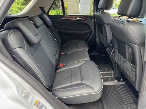 Used 2013 Mercedes-Benz ML 350 4MATIC image 24