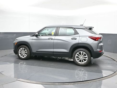 Used 2024 Chevrolet TrailBlazer LS image 3