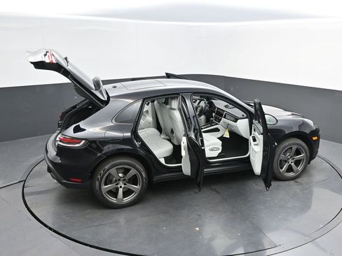 New 2025 Porsche Macan image 43