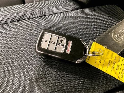 Used 2016 Honda Civic EX image 9