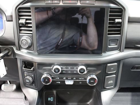 Used 2024 Ford F150 XLT w/ XLT Black Appearance Package AWD/4WD image 16