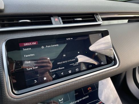 Used 2020 Land Rover Range Rover Velar R-Dynamic S AWD/4WD image 76