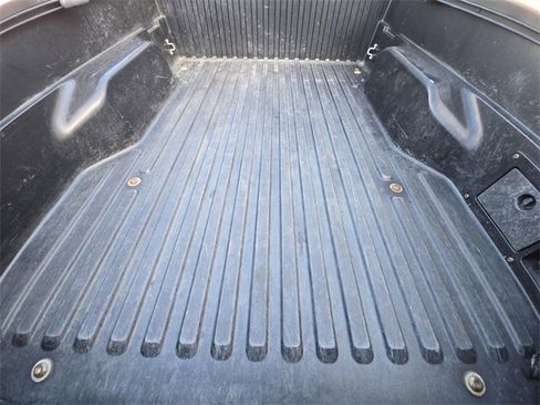 Used 2019 Toyota Tacoma TRD Sport image 13